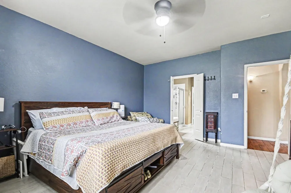 4112 S Meridian Greens Drive Dickinson, TX 77539