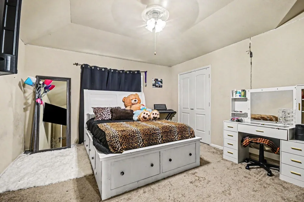 4112 S Meridian Greens Drive Dickinson, TX 77539