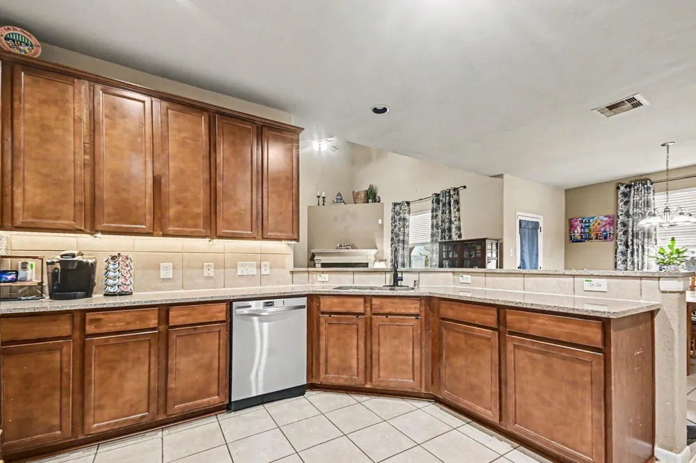 4112 S Meridian Greens Drive Dickinson, TX 77539