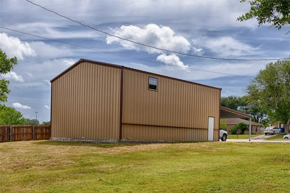 113 Thiele Drive Yoakum, TX 77995