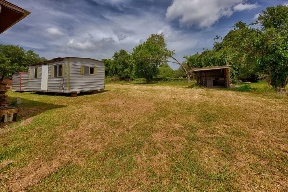 113 Thiele Drive Yoakum, TX 77995