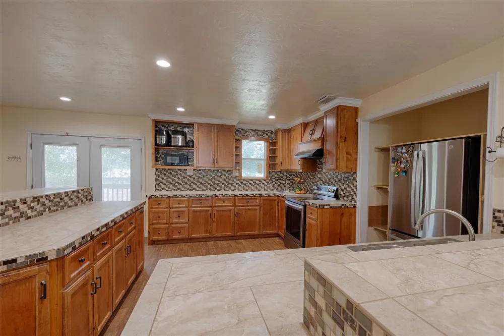 113 Thiele Drive Yoakum, TX 77995