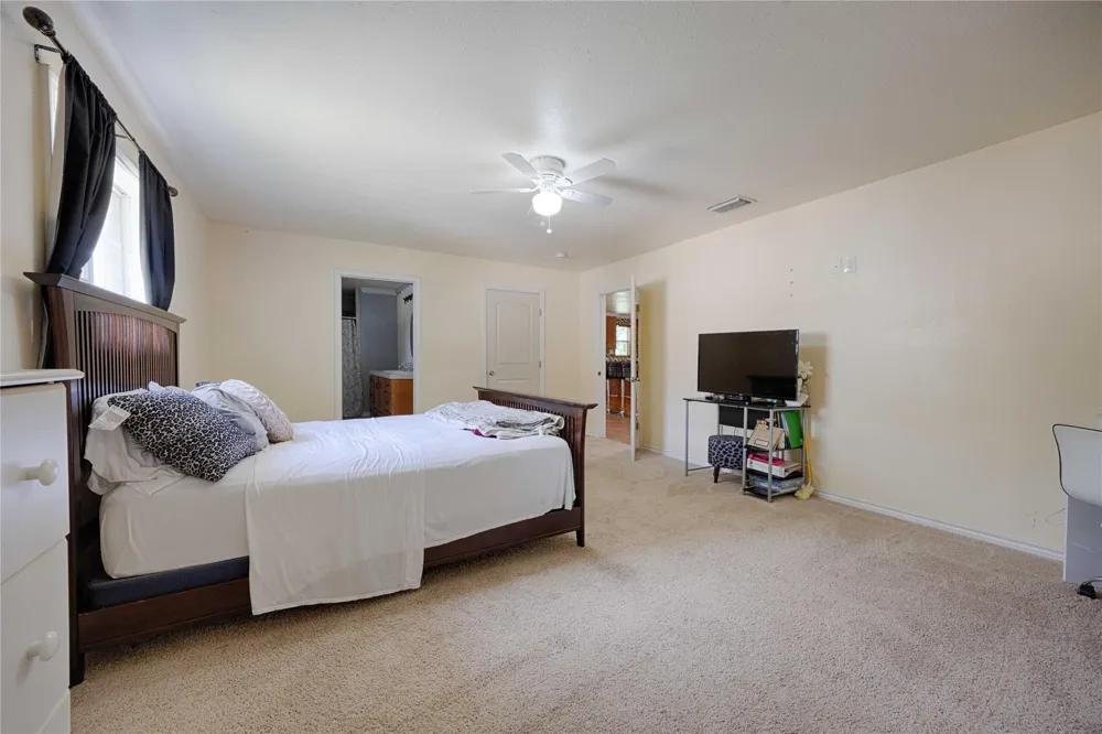 113 Thiele Drive Yoakum, TX 77995