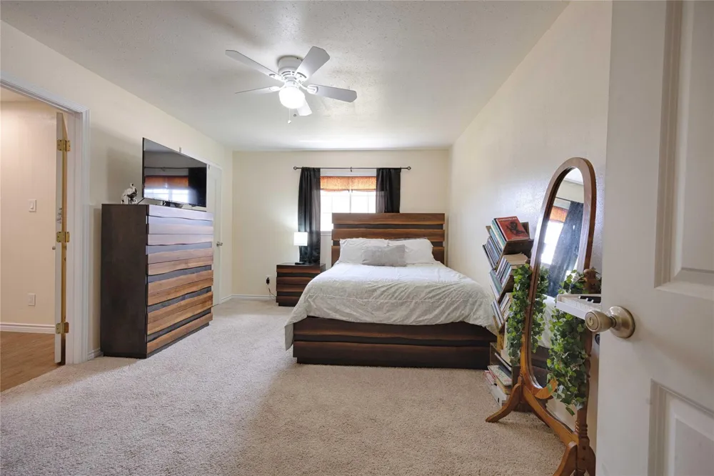113 Thiele Drive Yoakum, TX 77995