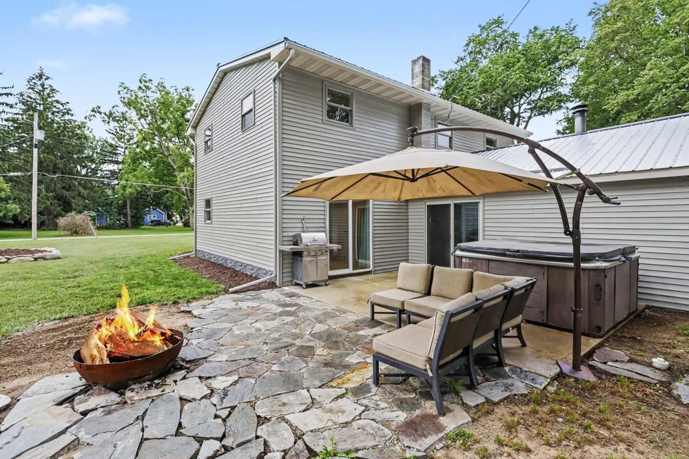 241 Morrison Street Coloma, MI 49038