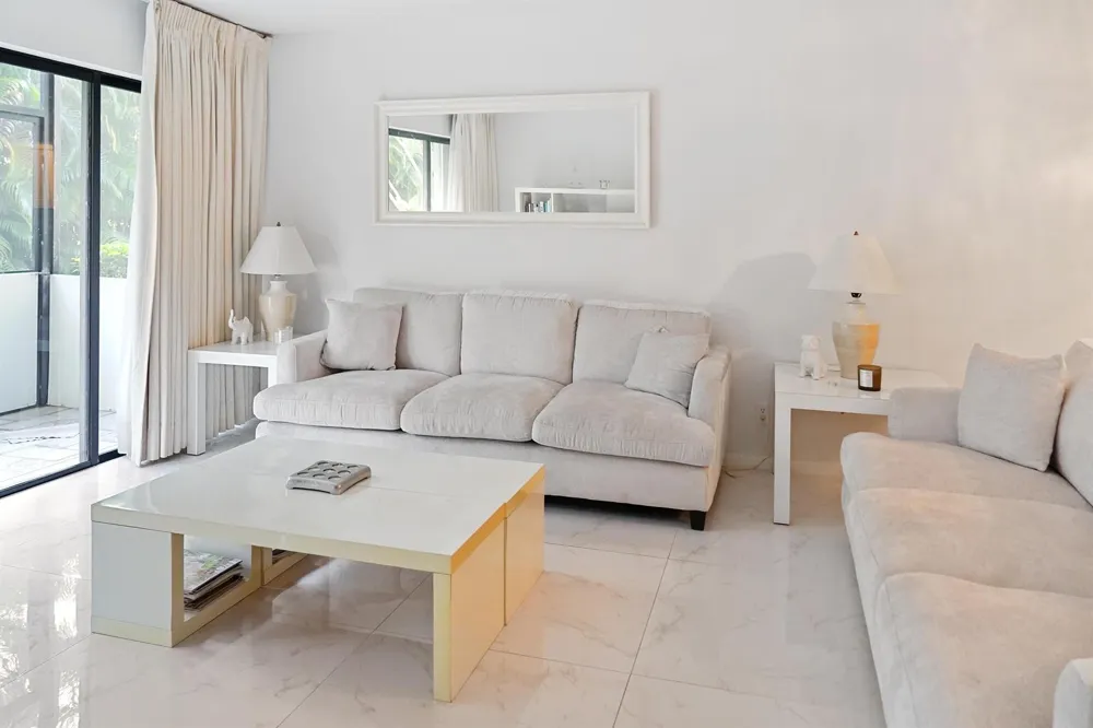 2550 PRESIDENTIAL WAY #106 West Palm Beach, FL 33401