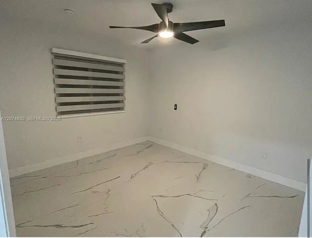 20950 SW 87th Ave #305 Cutler Bay, FL 33189
