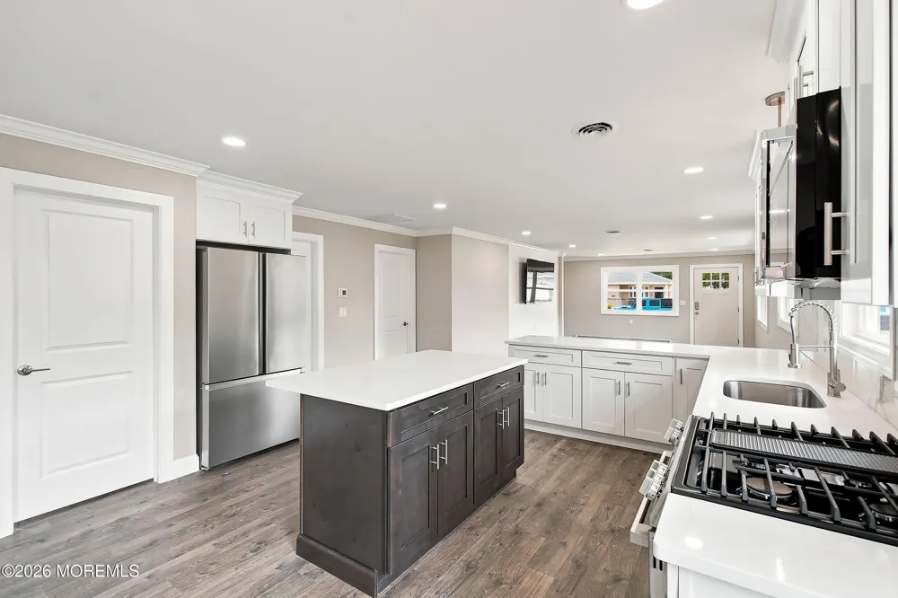 5 Le Lamentin Drive Toms River, NJ 08757