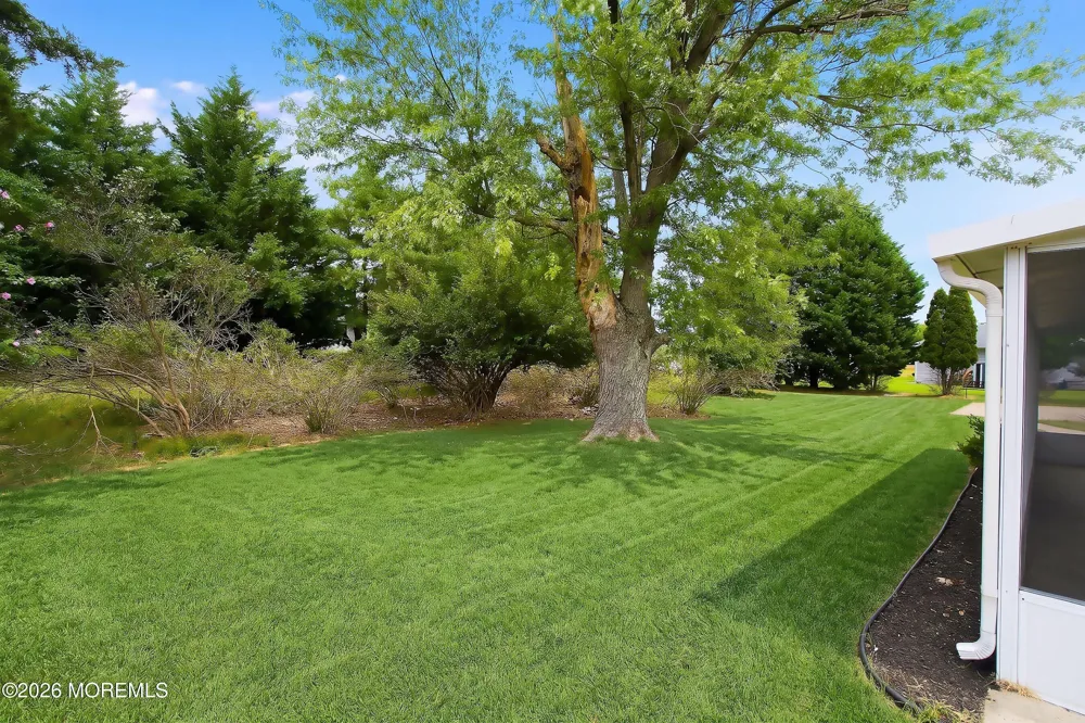 5 Le Lamentin Drive Toms River, NJ 08757