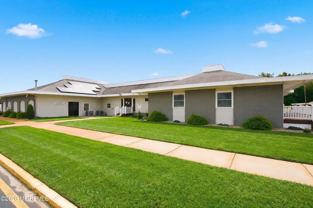 5 Le Lamentin Drive Toms River, NJ 08757