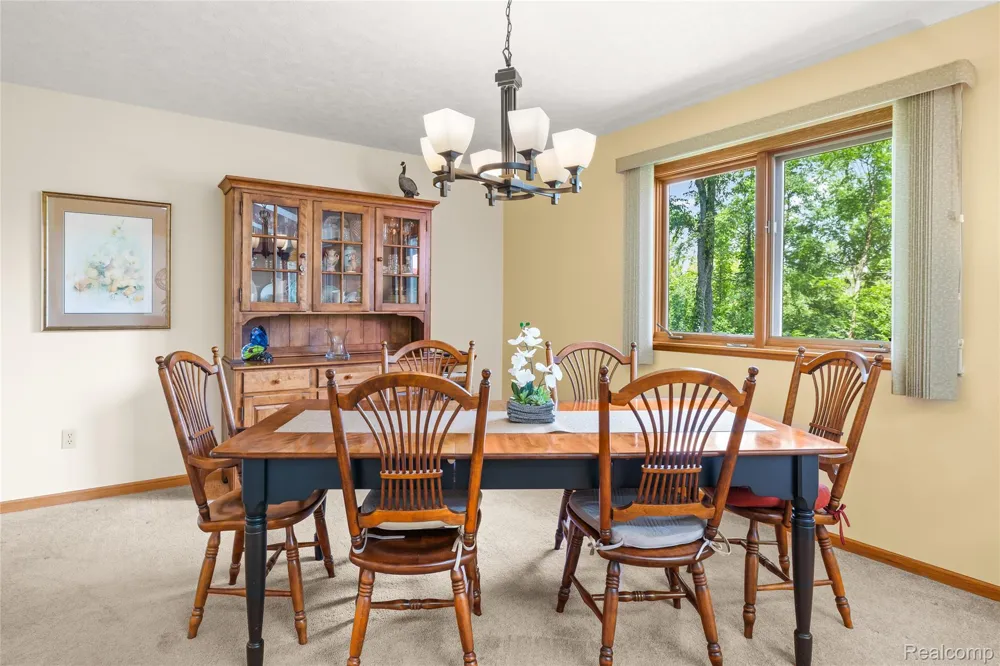 2050 Shire Court Commerce Charter Township, MI 48382