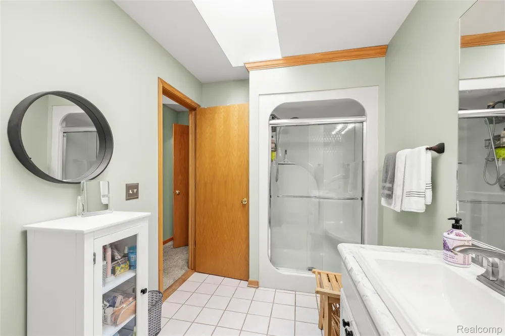 2050 Shire Court Commerce Charter Township, MI 48382