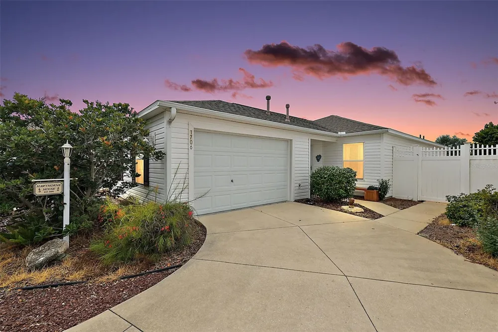 1706 FLEMINGS PLACE The Villages, FL 32162