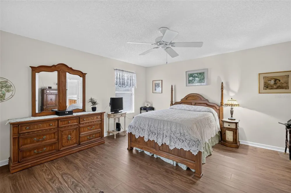 1706 FLEMINGS PLACE The Villages, FL 32162