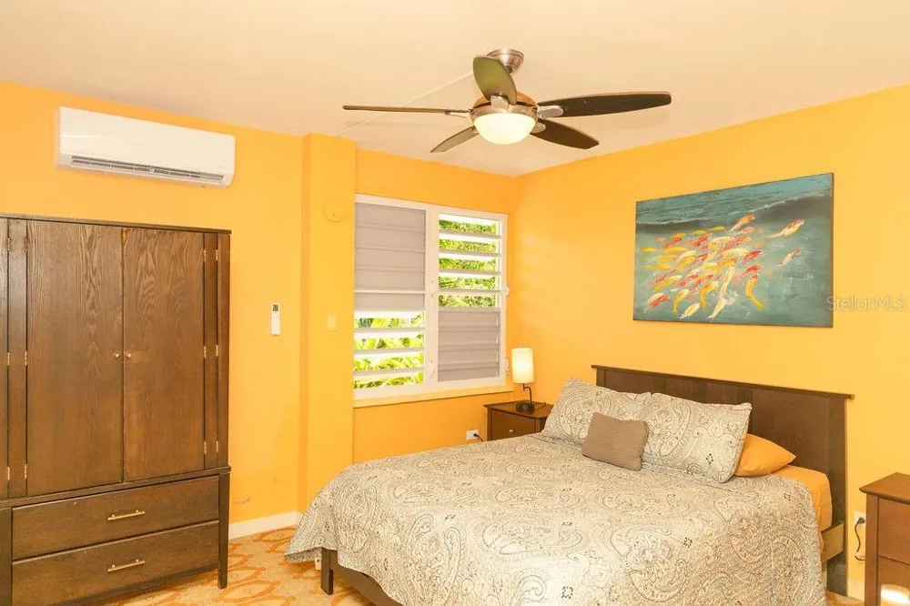 279-281 BRAVOS DE BOSTON Vieques, PR 00765