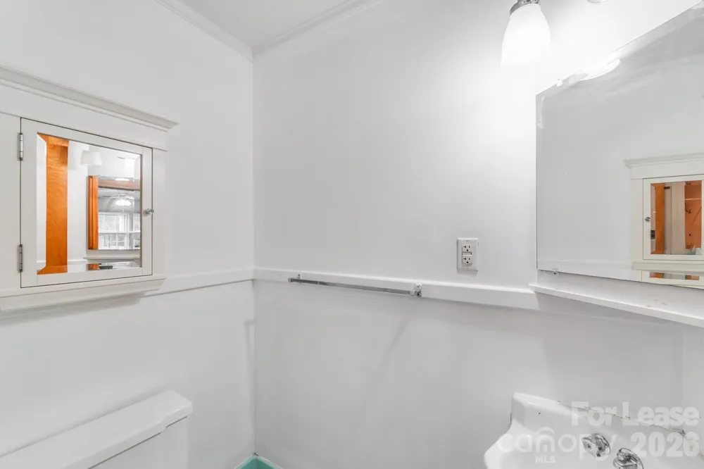 405 W Harvie Avenue #B Gastonia, NC 28052