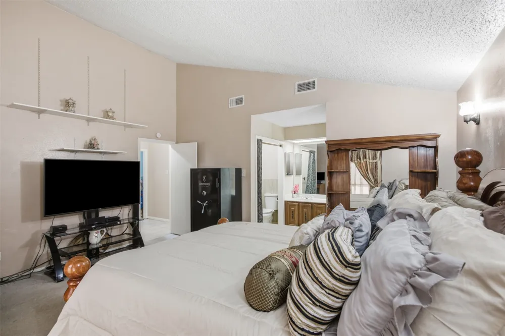 1822 Caldwell Drive Garland, TX 75041