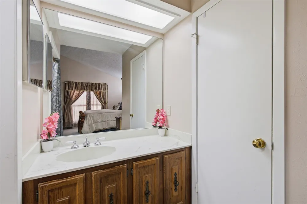 1822 Caldwell Drive Garland, TX 75041