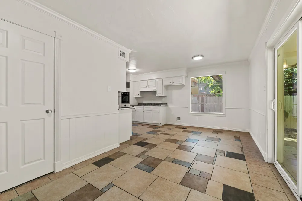 215 Johnson Drive Duncanville, TX 75116