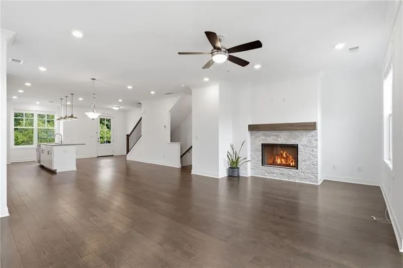 835 Green Sapling Trail Suwanee, GA 30024
