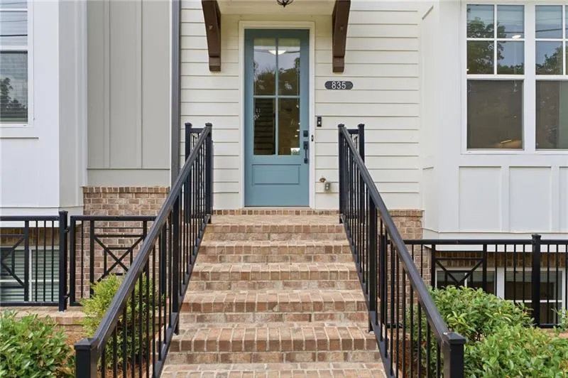 835 Green Sapling Trail Suwanee, GA 30024