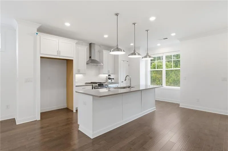 835 Green Sapling Trail Suwanee, GA 30024