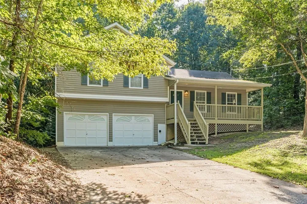 483 Thornbrooke Drive Hiram, GA 30141
