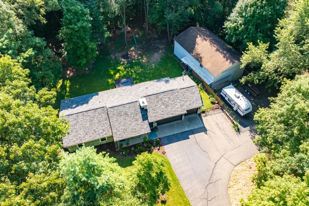 9395 S Vankal Street Mattawan, MI 49071