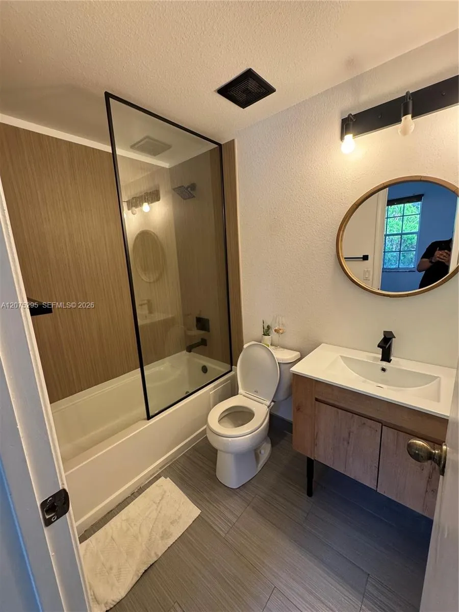 8207 San Carlos Cir #8207 Tamarac, FL 33321