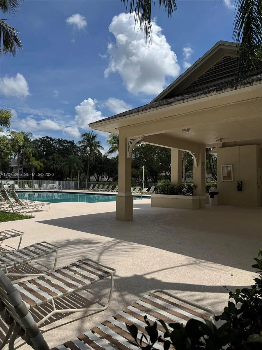 8207 San Carlos Cir #8207 Tamarac, FL 33321
