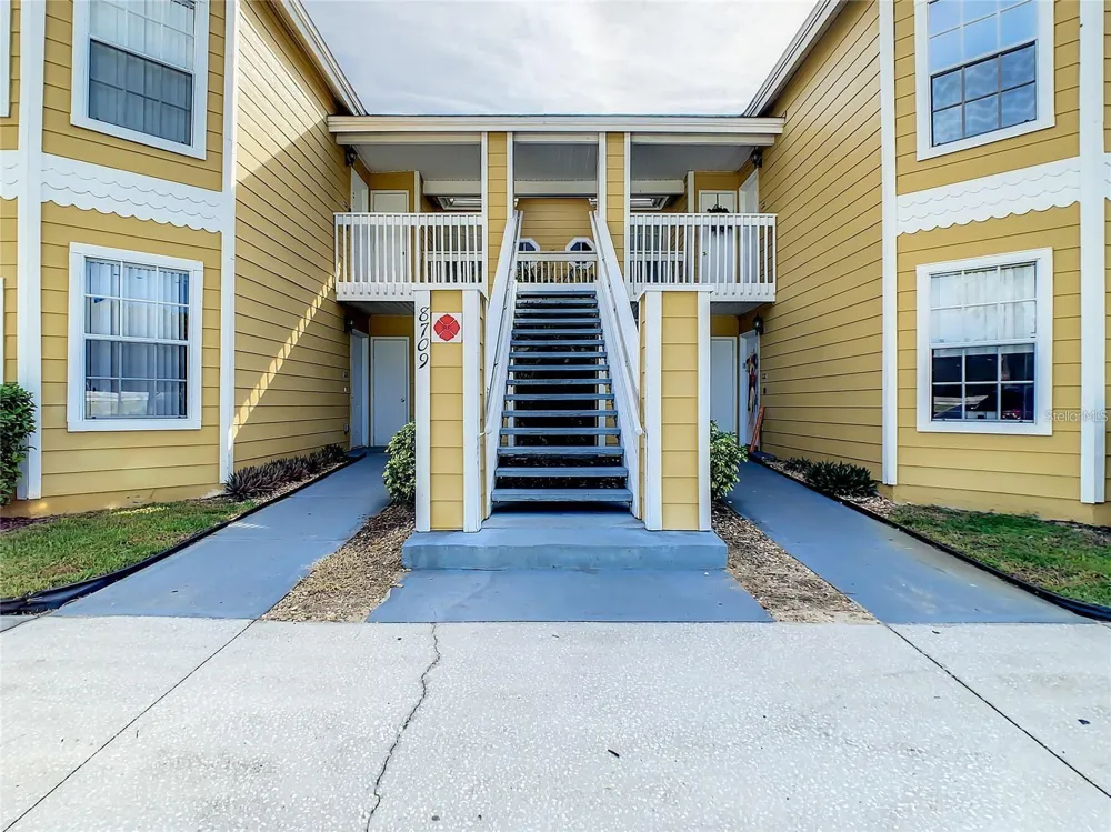 8709 KNIGHTSBRIDGE COURT #A Kissimmee, FL 34747