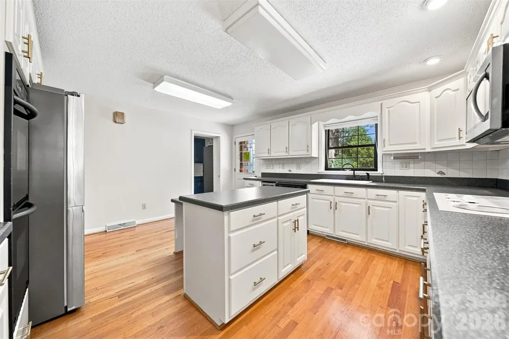324 Northwood Park Taylorsville, NC 28681
