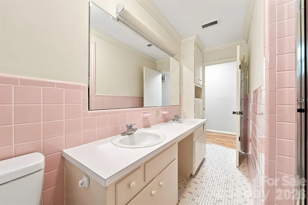 324 Northwood Park Taylorsville, NC 28681