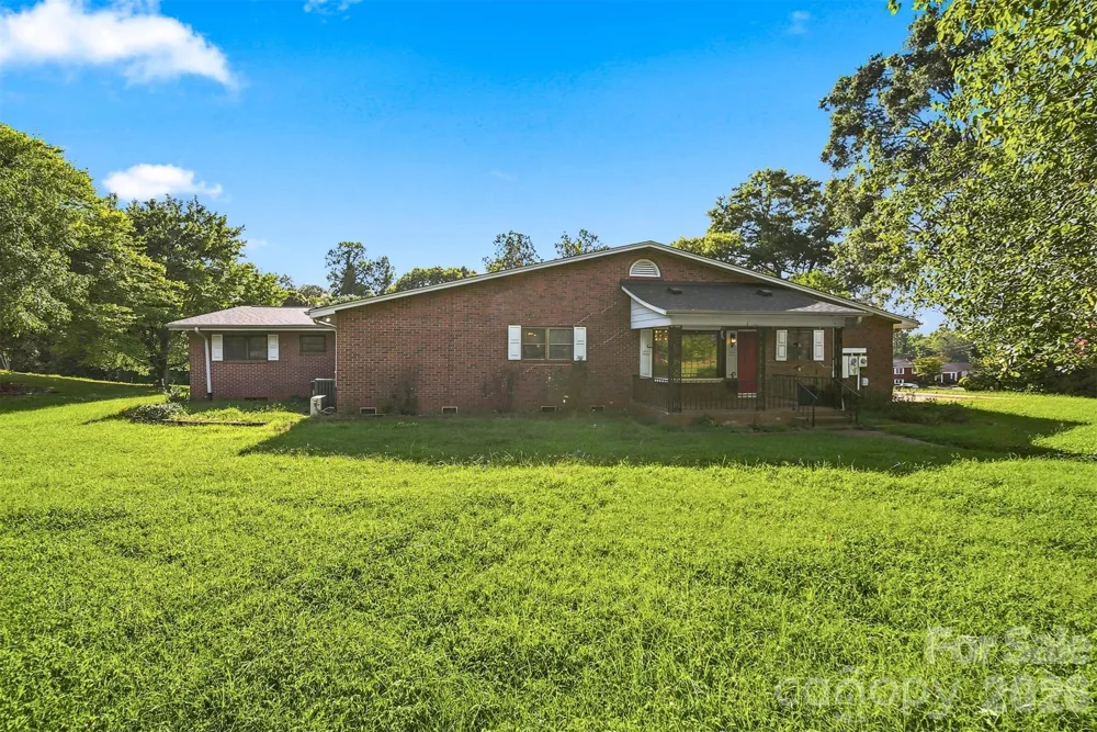 324 Northwood Park Taylorsville, NC 28681