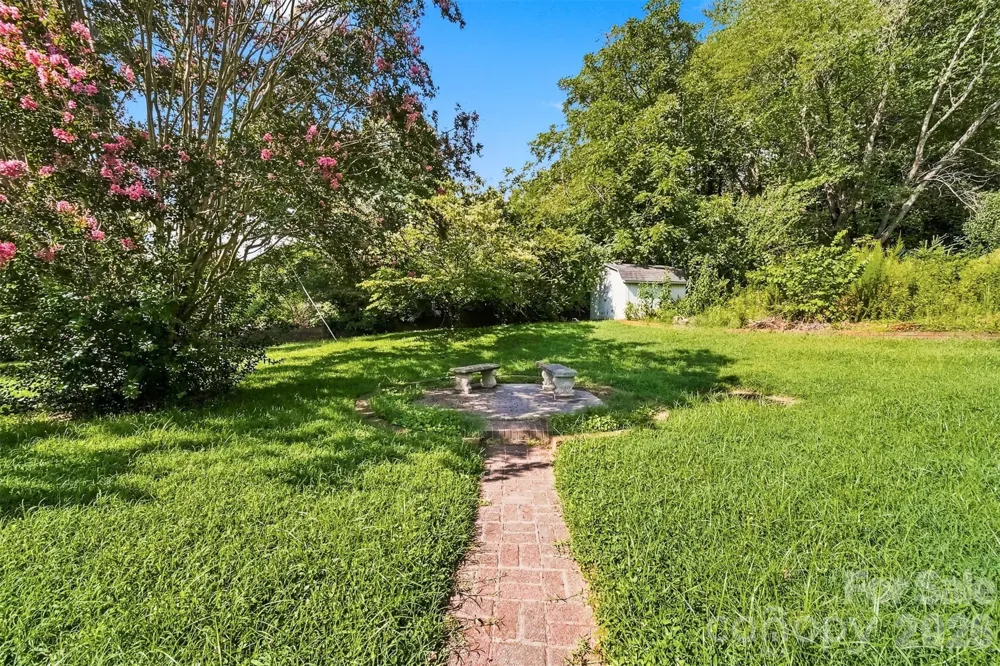 324 Northwood Park Taylorsville, NC 28681