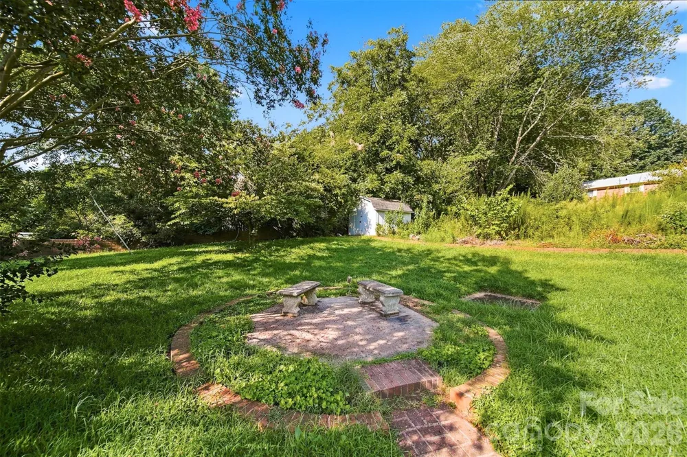 324 Northwood Park Taylorsville, NC 28681