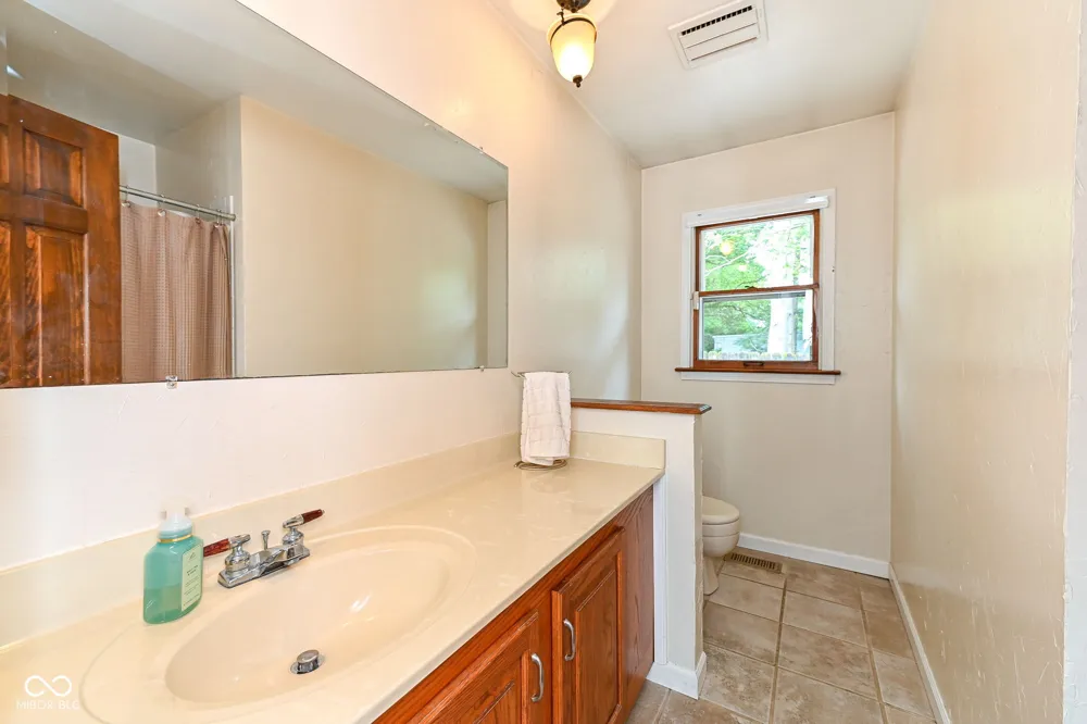 1397 W 350 Kokomo, IN 46901
