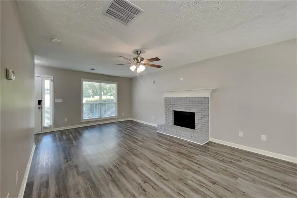 2048 Glen Hope Trace Dacula, GA 30019