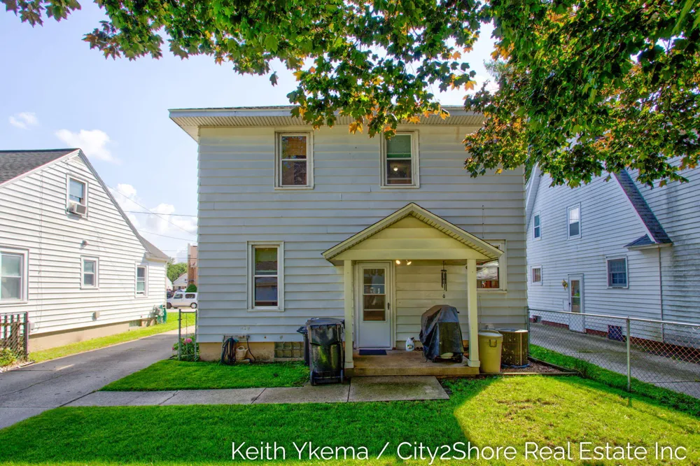1807 Martindale Avenue SW Wyoming, MI 49509