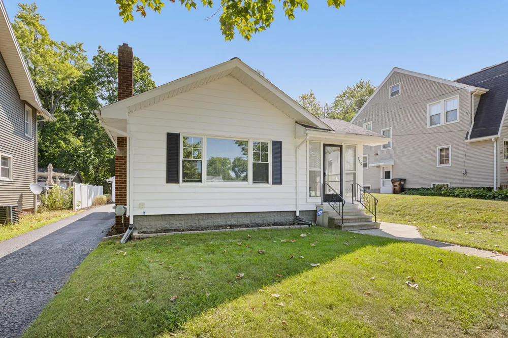 115 S Thompson Street Jackson, MI 49203
