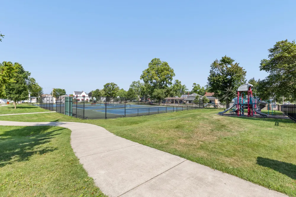 115 S Thompson Street Jackson, MI 49203