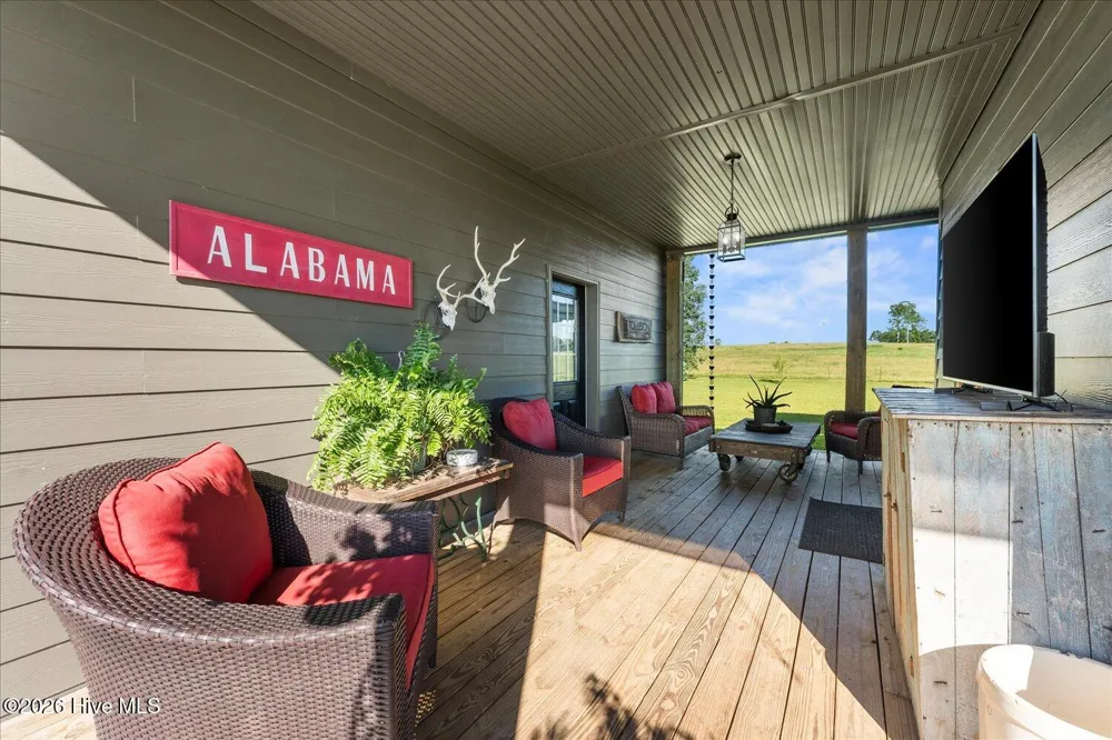 1877 Delhi Road Tignall, GA 30668