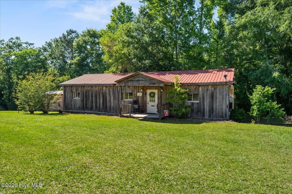 1877 Delhi Road Tignall, GA 30668
