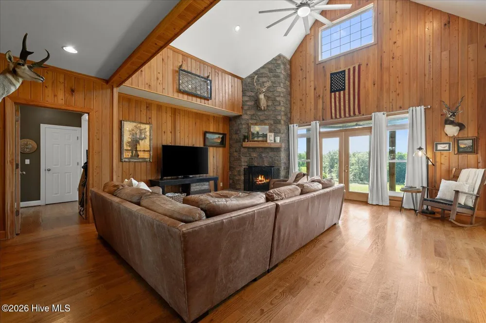 1877 Delhi Road Tignall, GA 30668