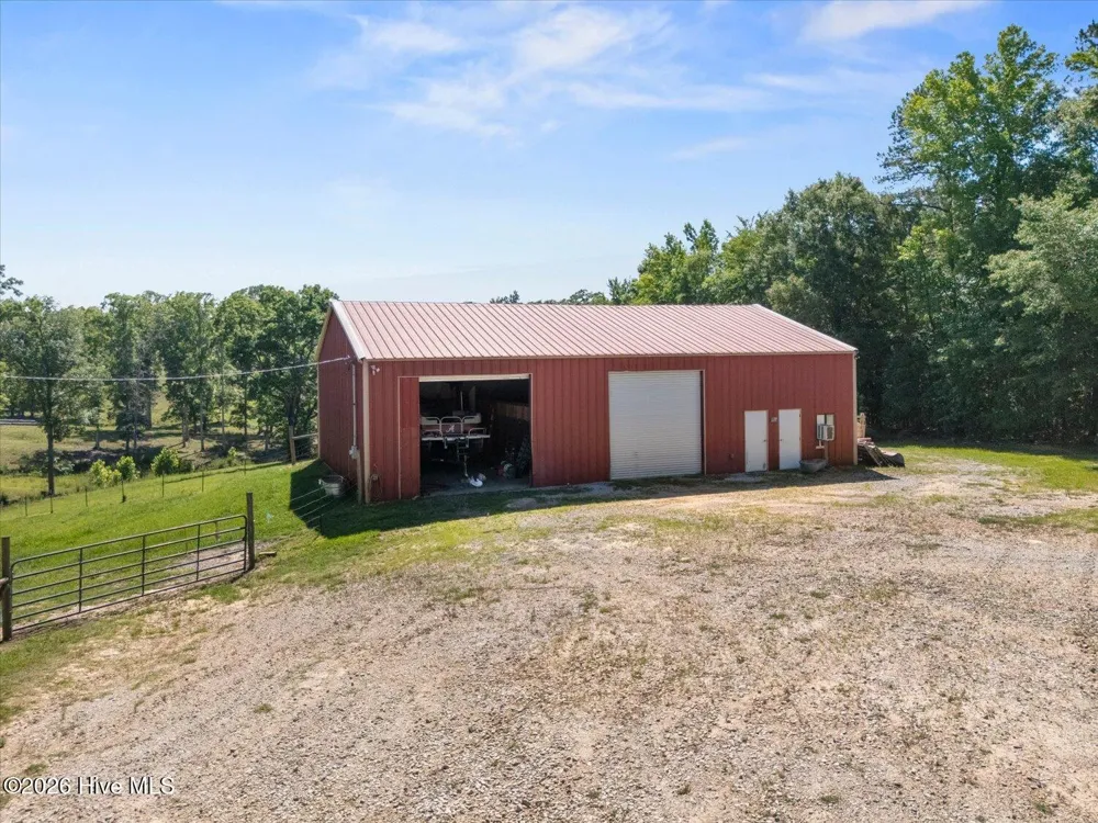 1877 Delhi Road Tignall, GA 30668