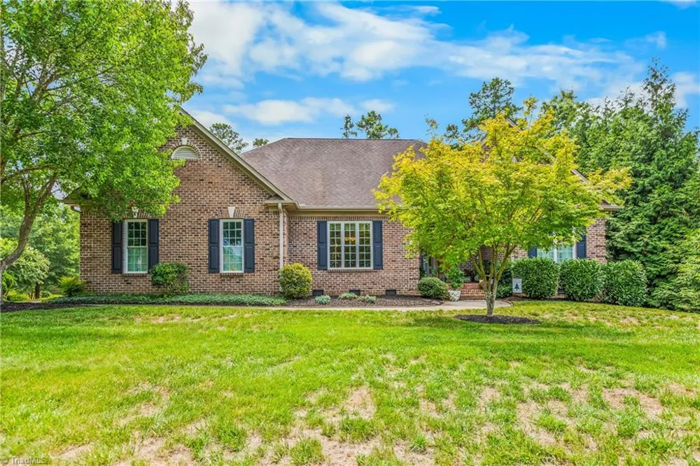 6314 Chesney Way Whitsett, NC 27377