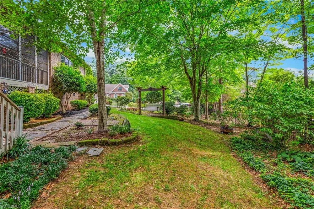 6314 Chesney Way Whitsett, NC 27377