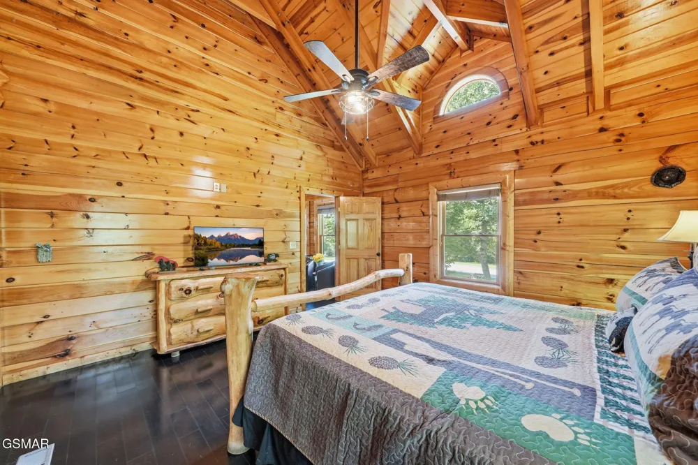 2764 Murray Ridge Road Sevierville, TN 37876