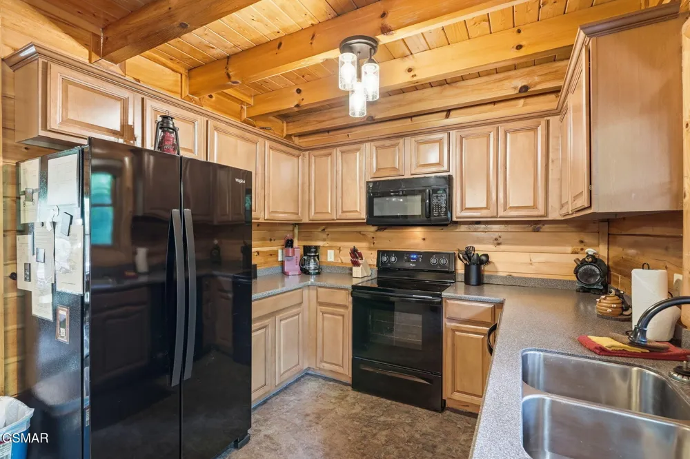 2764 Murray Ridge Road Sevierville, TN 37876