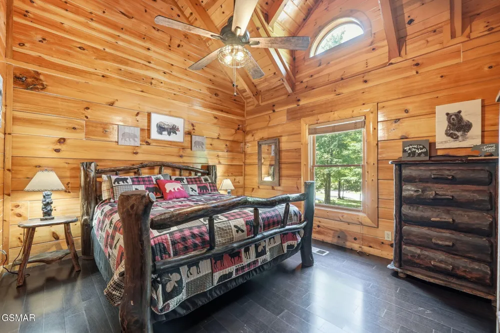 2764 Murray Ridge Road Sevierville, TN 37876